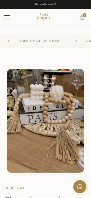Diseño para celular de Alma Dorada, con una foto de velas y libros.